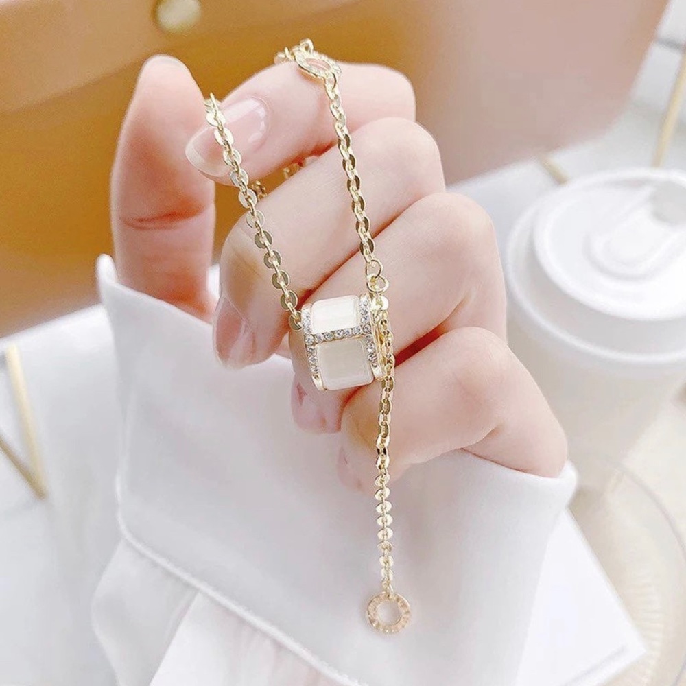 Fashion luxurious necklace